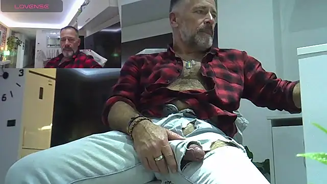 DaddybearVLC online show from 12/14/24, 07:57