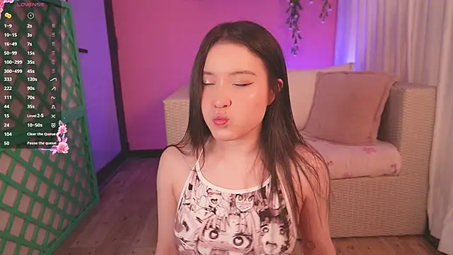 Snapshot of Micaela__4 chatting on 04/01/26, 07:44 Micaela 4 online show from 04/01/26, 07:44