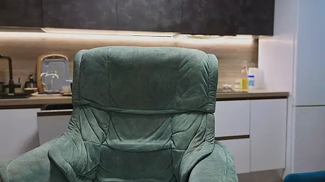 Katniss K online show from 04/27/26, 05:16