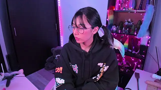 amber yull online show from 01/31/25, 03:41