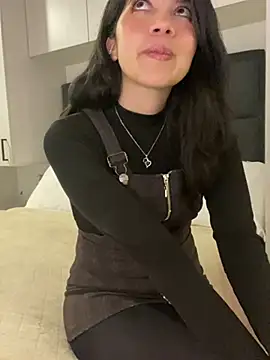 Snapshot of saori_10 chatting on 12/25/24, 02:57 saori 10 online show from 12/25/24, 02:57