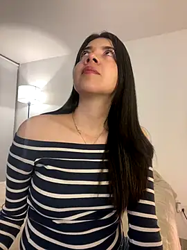 Snapshot of saori_10 chatting on 10/09/25, 06:00 saori 10 online show from 10/09/25, 06:00