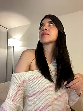 Snapshot of saori_10 chatting on 10/10/25, 11:59 saori 10 online show from 10/10/25, 11:59