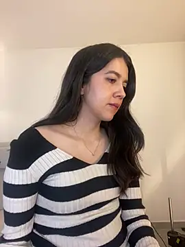 Snapshot of saori_10 chatting on 03/21/26, 05:23 saori 10 online show from 03/21/26, 05:23