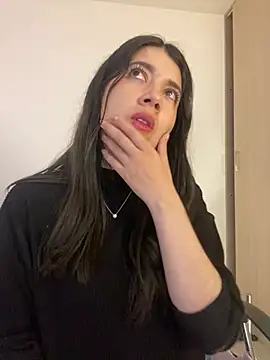 Snapshot of saori_10 chatting on 03/23/26, 03:21 saori 10 online show from 03/23/26, 03:21