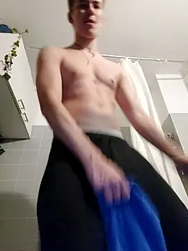 Toyjungee online show from 10/27/25, 07:07