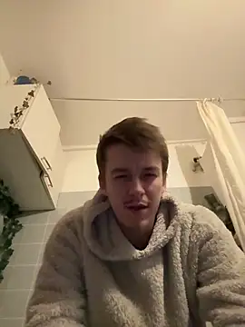 Snapshot of Toyjungee chatting on 03/15/26, 07:20 Toyjungee online show from 03/15/26, 07:20