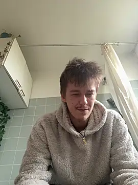 Snapshot of Toyjungee chatting on 04/10/26, 04:55 Toyjungee online show from 04/10/26, 04:55