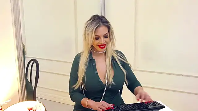 SashaAllford online show from 12/29/24, 03:44