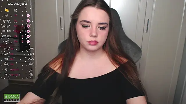 aliice cutie online show from 12/18/24, 09:08