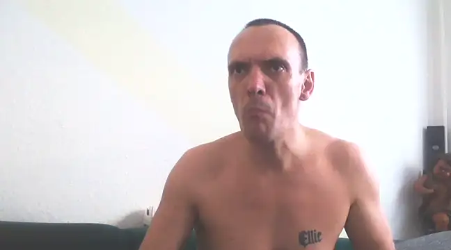 Snapshot of Penispumper81 chatting on 03/05/25, 01:06 Penispumper81 online show from 03/05/25, 01:06