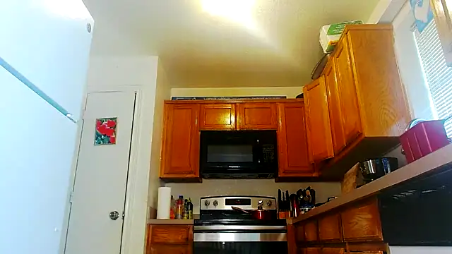 Snapshot of DiamondMonroeXo chatting on 03/30/26, 04:41 DiamondMonroeXo online show from 03/30/26, 04:41