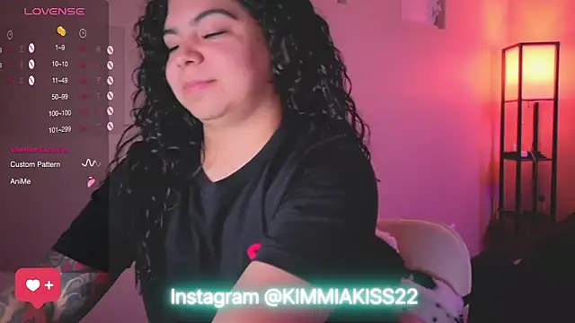 kimmiakiss22 online show from 02/12/25, 10:48