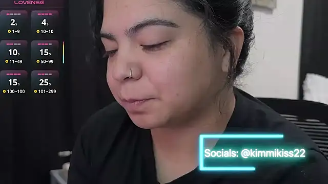 kimmiakiss22 online show from 09/28/25, 08:25
