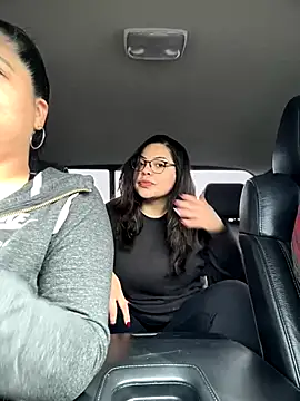 kimmiakiss22 online show from 10/18/25, 07:47