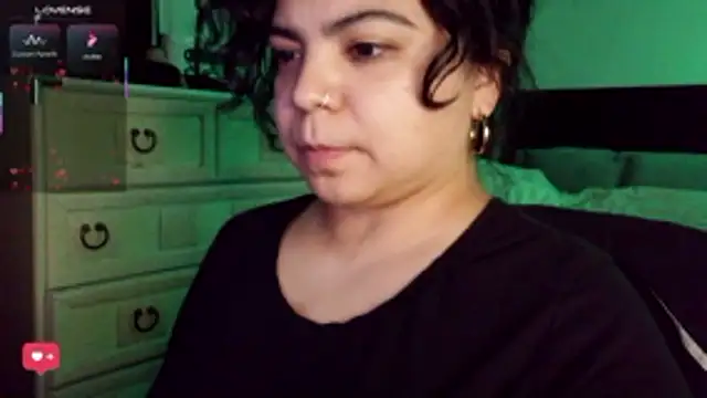 kimmiakiss22 online show from 01/12/26, 07:46