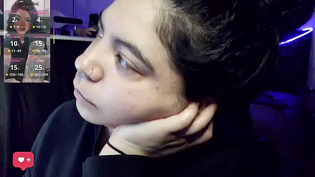 kimmiakiss22 online show from 04/12/26, 03:00