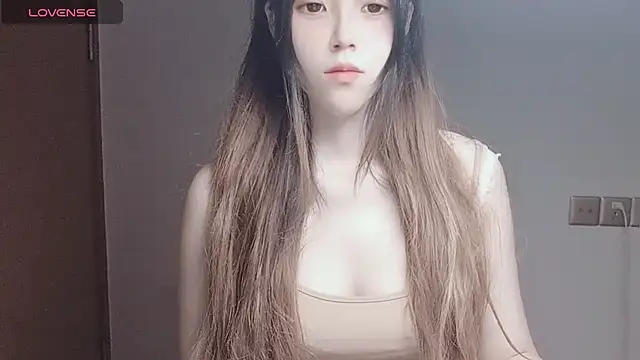 Snapshot of VaerySaenz chatting on 11/14/25, 07:40 VaerySaenz online show from 11/14/25, 07:40