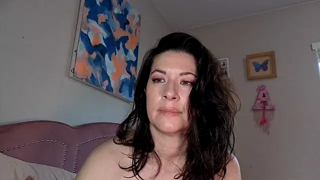 Snapshot of highly_inappropriate chatting on 04/30/26, 02:12 highly inappropriate online show from 04/30/26, 02:12