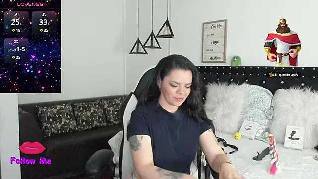 natasha logan  online show from 01/28/25, 01:27