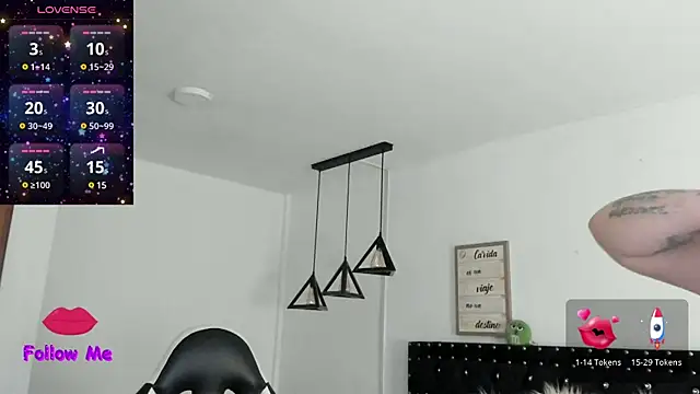 natasha logan  online show from 02/10/25, 04:08