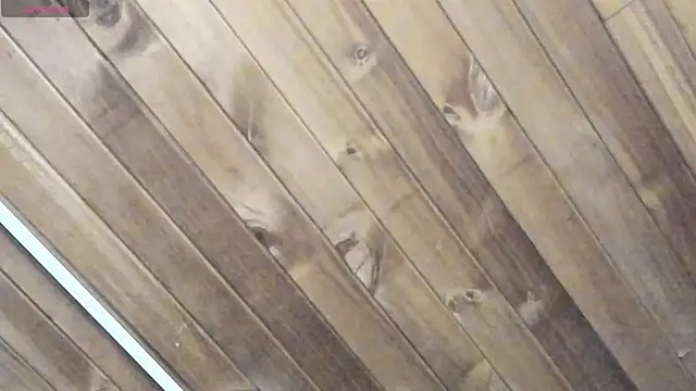 natasha logan  online show from 09/12/25, 04:01