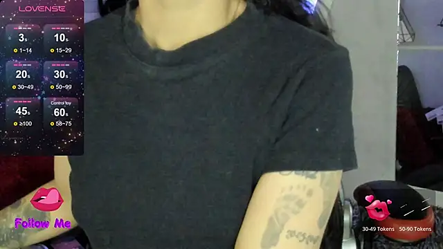 Snapshot of natasha_logan_ chatting on 03/24/26, 04:06 natasha logan online show from 03/24/26, 04:06