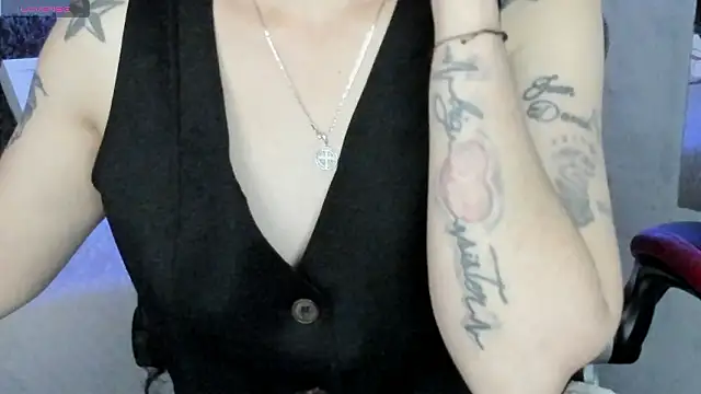 Snapshot of natasha_logan_ chatting on 03/29/26, 04:01 natasha logan online show from 03/29/26, 04:01