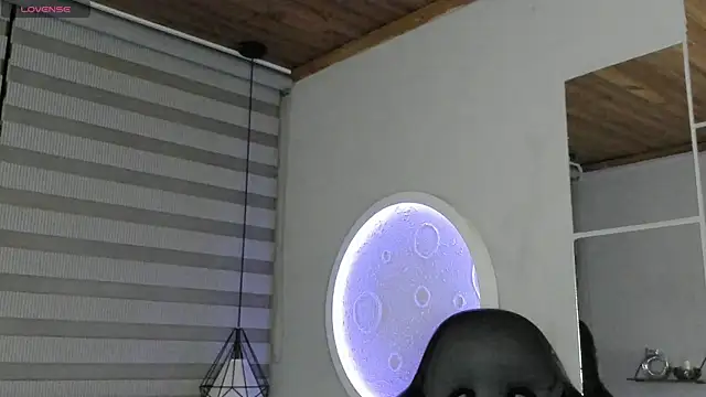 natasha logan  online show from 06/16/26, 04:15