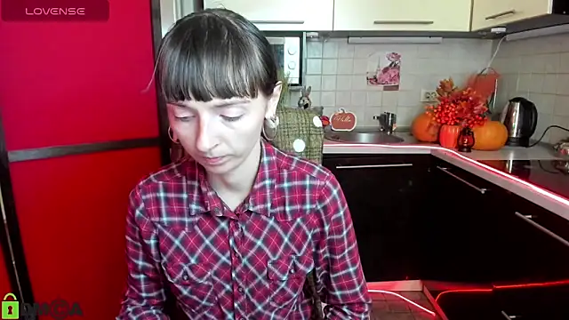 TayanaJons online show from 11/03/25, 07:53