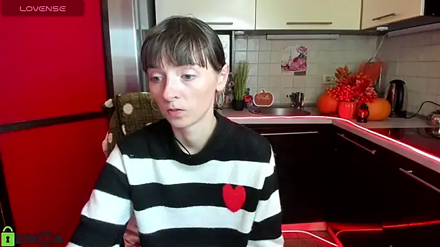 TayanaJons online show from 11/12/25, 08:04