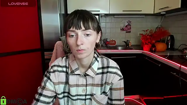 TayanaJons online show from 11/22/25, 08:02