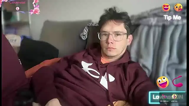 Snapshot of ceedm919 chatting on 11/01/25, 02:19 ceedm919 online show from 11/01/25, 02:19