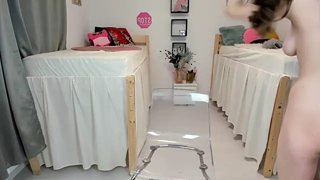 Snapshot of 18perfecttits chatting on 12/30/24, 04:51 18perfecttits online show from 12/30/24, 04:51