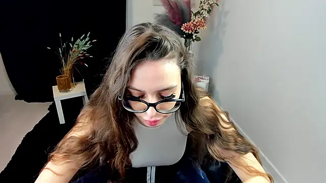 Snapshot of 18perfecttits chatting on 02/17/26, 12:34 18perfecttits online show from 02/17/26, 12:34