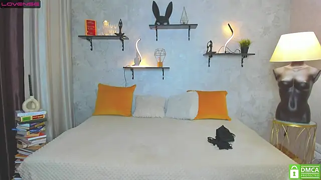 Snapshot of StripBianka chatting on 03/20/25, 04:31 StripBianka online show from 03/20/25, 04:31