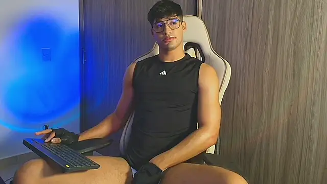Snapshot of Jimmy_Leeh_ chatting on 10/23/25, 03:28 Jimmy Leeh  online show from 10/23/25, 03:28