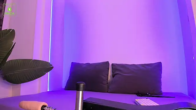 Snapshot of ErikaLust chatting on 03/23/26, 04:16 ErikaLust online show from 03/23/26, 04:16