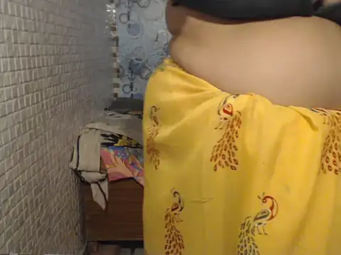 Snapshot of Oh_Maya chatting on 03/07/26, 05:37 Oh Maya online show from 03/07/26, 05:37