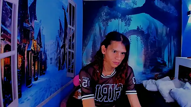 Snapshot of alessa_brown74 chatting on 06/26/26, 08:13 alessa brown74 online show from 06/26/26, 08:13