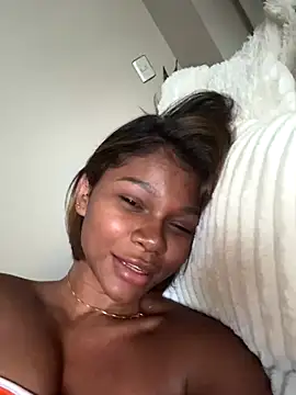 Snapshot of astreaharmonia chatting on 09/23/25, 09:07 astreaharmonia online show from 09/23/25, 09:07