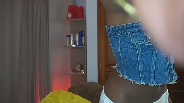 Snapshot of astreaharmonia chatting on 11/09/25, 11:58 astreaharmonia online show from 11/09/25, 11:58