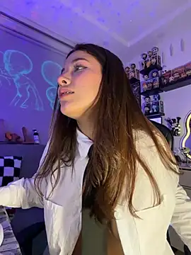 Snapshot of crystal_bunny7 chatting on 02/01/26, 03:38 crystal bunny7 online show from 02/01/26, 03:38