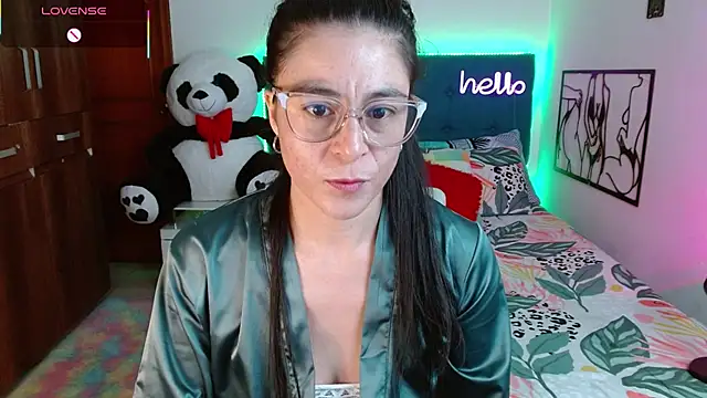 Snapshot of antonella_sweet33 chatting on 01/11/26, 10:15 antonella sweet33 online show from 01/11/26, 10:15