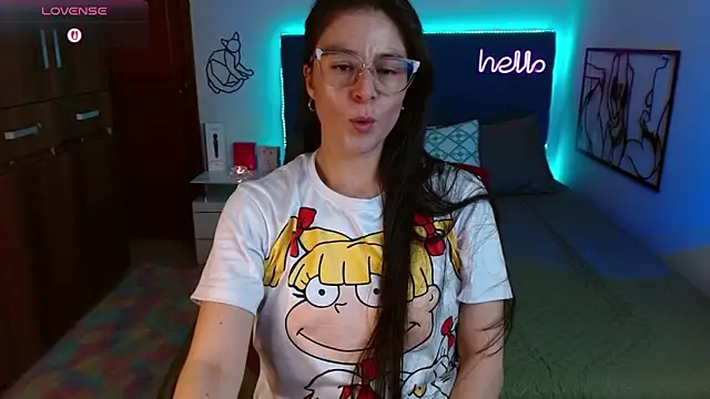 Snapshot of antonella_sweet33 chatting on 01/18/26, 09:07 antonella sweet33 online show from 01/18/26, 09:07