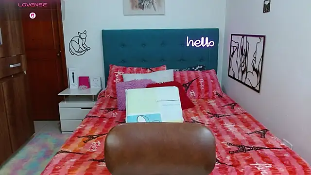 Snapshot of antonella_sweet33 chatting on 02/06/26, 08:12 antonella sweet33 online show from 02/06/26, 08:12