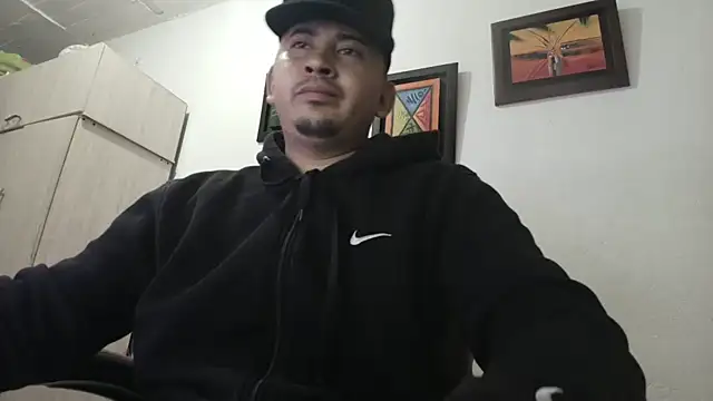 Snapshot of myke_andrade chatting on 09/16/25, 04:24 myke andrade online show from 09/16/25, 04:24