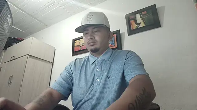 Snapshot of myke_andrade chatting on 10/04/25, 11:03 myke andrade online show from 10/04/25, 11:03