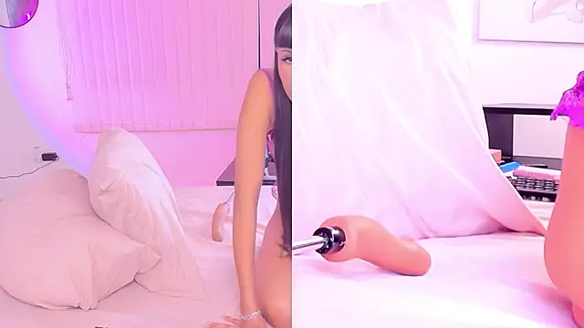 Snapshot of Little_Siena chatting on 04/24/26, 02:30 Little Siena online show from 04/24/26, 02:30