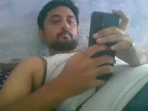 Snapshot of Rocobodymassager chatting on 05/23/26, 04:18 Rocobodymassager online show from 05/23/26, 04:18